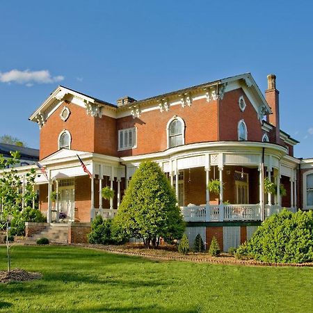 The Carriage House Inn B&B Lynchburg Exterior photo