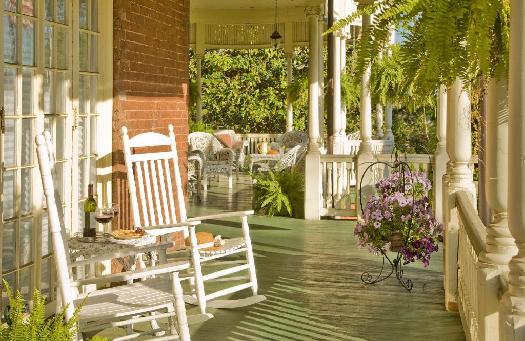 The Carriage House Inn B&B Lynchburg Exterior photo